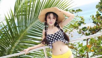 爱蜜社 – 最新套图分享，萌白酱在白裙里晃悠，看得我都想试试了