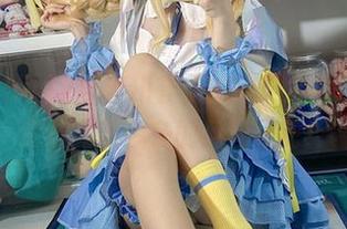 白栎Shirly与丰川祥子的校服全集，大概会成为我今冬的风向标吧！