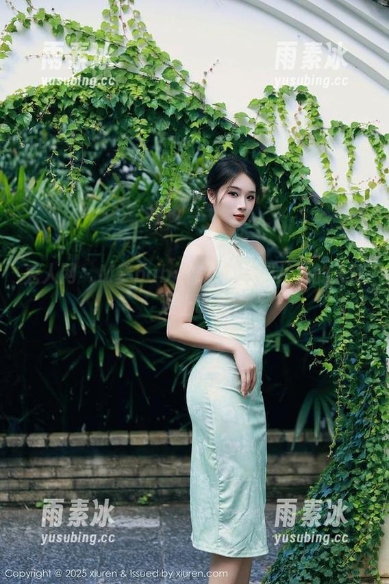 秀人网 - M梦baby修女：当照片里的天使遇上调皮