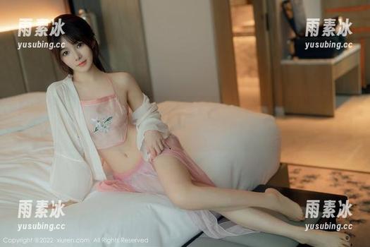 秀人网 - 潜入希雅sia的女友写真—原图展现，最真切的放松和随意！