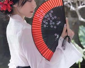 秀人网 – 张思允Nice的丝袜，原图里的每一个细节都是画眉毛的绝妙时刻