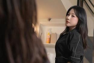 秀人网 – 原图带着双马尾，悦悦姐一脸“你们爱我吧”