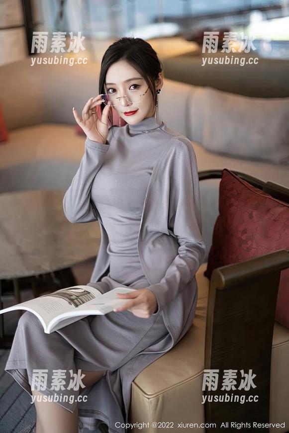 秀人网 - 美腿女神杨晨晨Yome的合集，害我都想申请加入她的‘腿文化协会’！