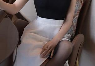 秀人网 – 万圣节翻车现场：甜妮原图精选，每一口糖果都像是走错片场！