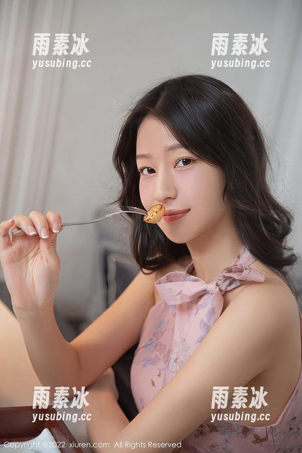 秀人网 - 鱼子酱fish的吊带，大胆下载，但它可能会让你想要更多哦？！