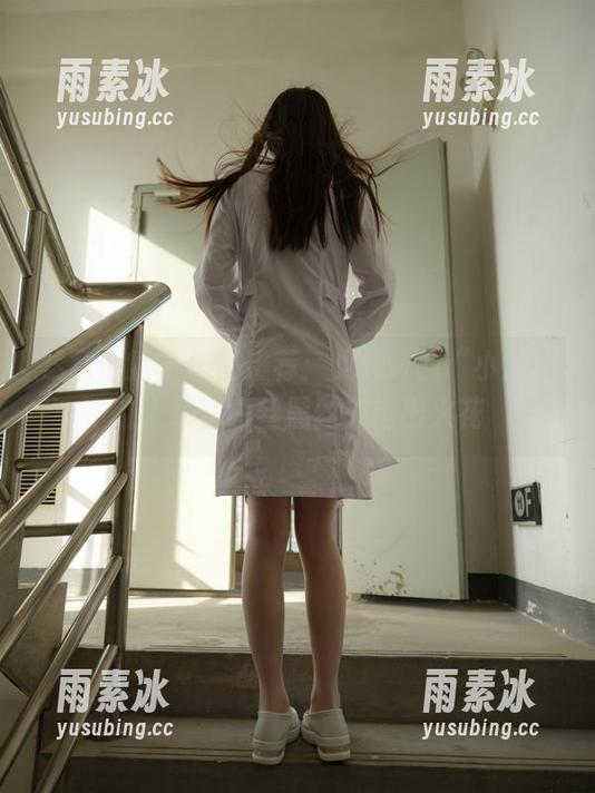 紧急企划-见希w 紧急企划 - 作品推荐:见希w的“小恶魔”上线,白丝黑丝交错出火花