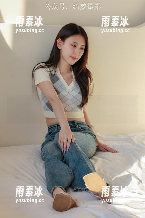 绮梦摄影 - 网袜+私拍+小艺，我们的宇宙，竟然开往了没完没了的想象之旅。