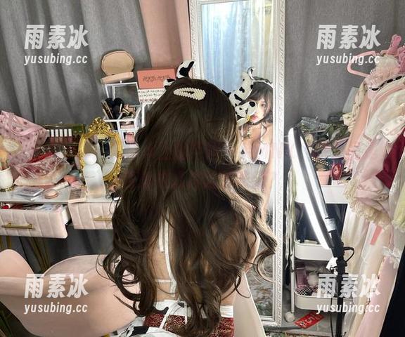 私房写真：死库水上的芊川一笑MNK，脑海里是海浪拍打岸边的味道？