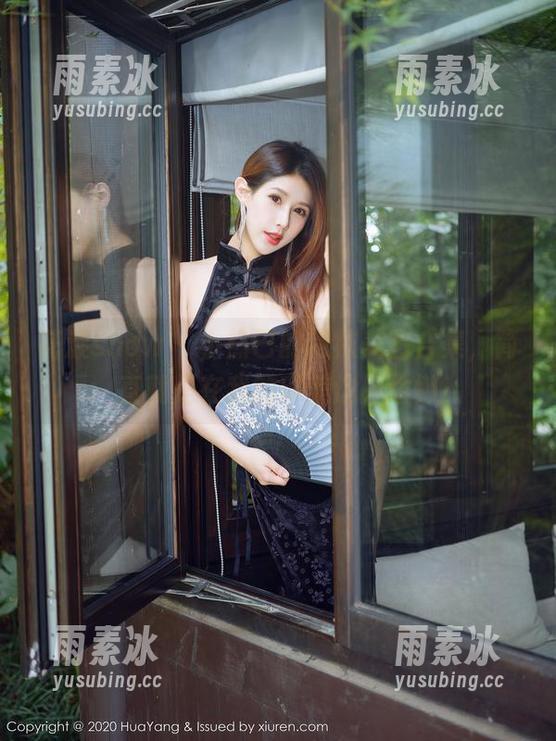 花漾show-小热巴 花漾show - 小热巴的网袜美图合集,简直就是在我的审美边界偷懒