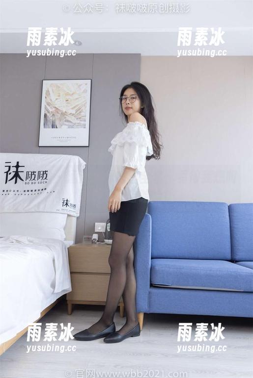袜啵啵 - 涵涵的厚肉丝全套：看得我想叫外卖了，哈哈哈！