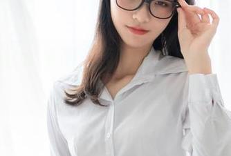 突然想起水手服，西呱呀呀呀的美图让人忍不住想下载。