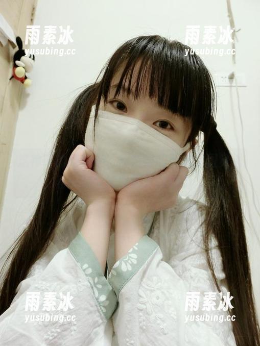 这神奇的高跟鞋，西尔酱的图册原图竟透着一股怪异而迷人的魔力。