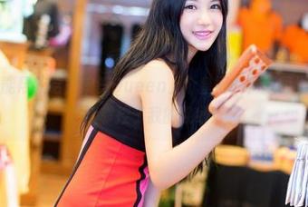 青豆客 – 能帮我给王婉悠Queen上个皇冠吗？原图里的女王完全掌控了我的视线！
