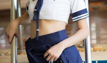 青豆客 – 镂空写真：当魏扭扭遇上光影的顽皮捉迷藏。