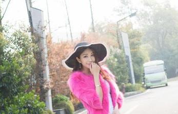 魅妍社 – 看王婉悠的粉色写真，下载方式很简单：直接用手抹一抹屏幕！