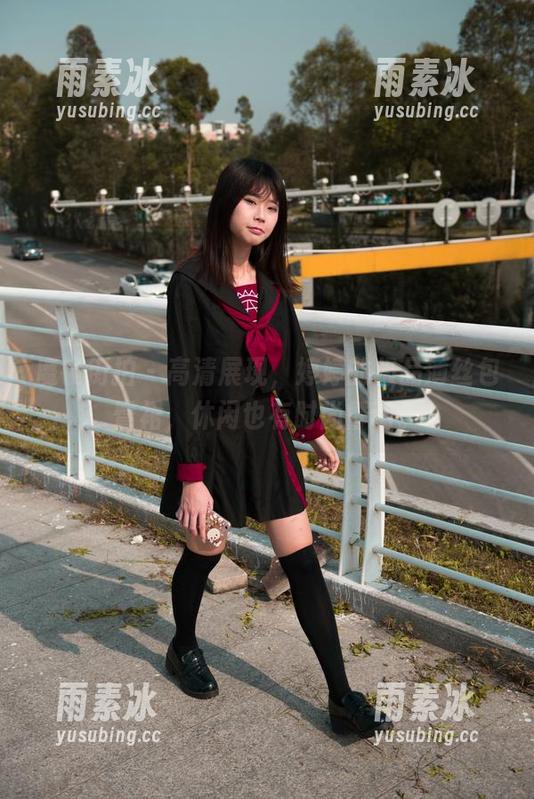 魔镜街拍 - 高清展现，婷婷的极品薄丝包臀裙，休闲也有时尚悸动。